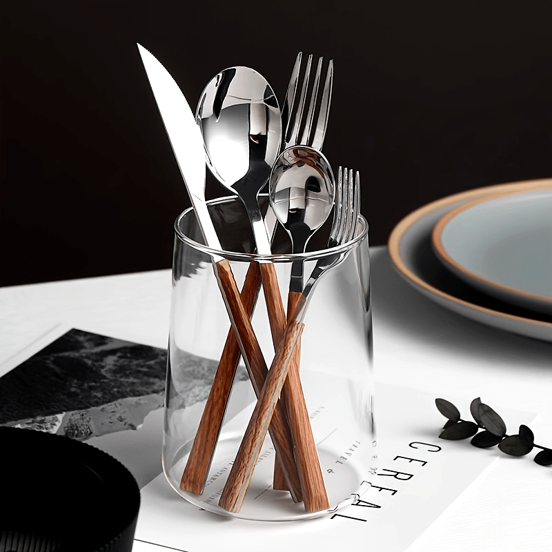 40-Piece Cutlery Set